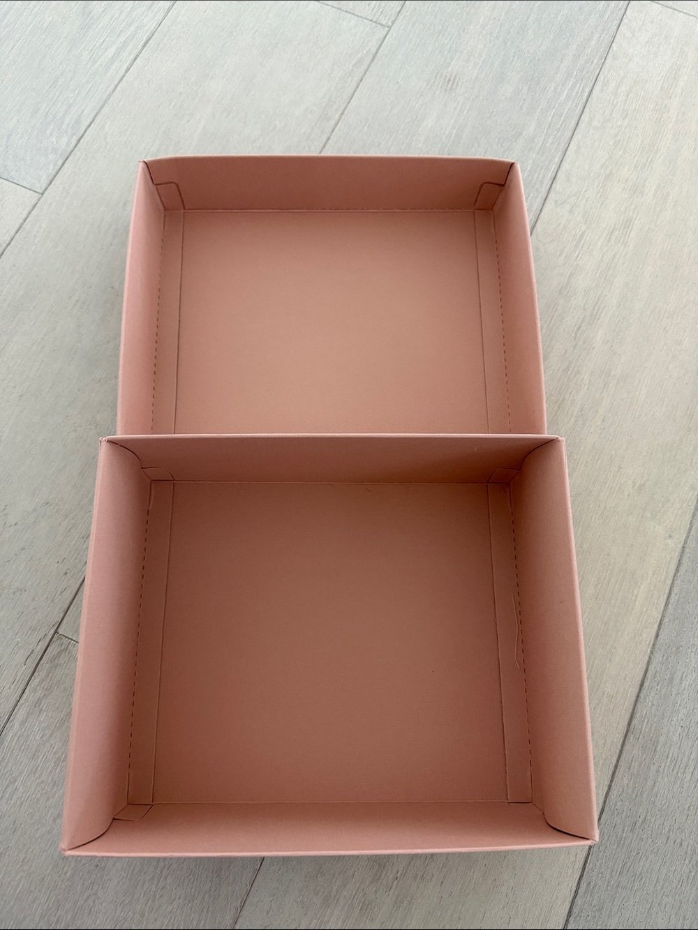 Miu Miu Blush Pink Presentation Box
EMPTY BOX ONLY — no product included - Picture 4 of 4